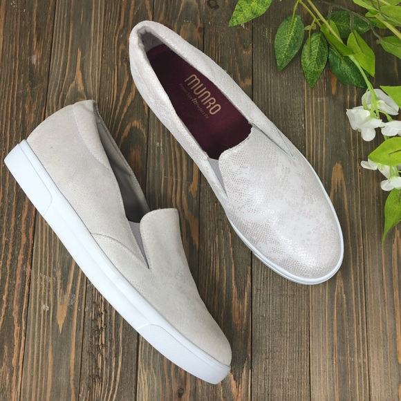 munro lulu slip on sneaker